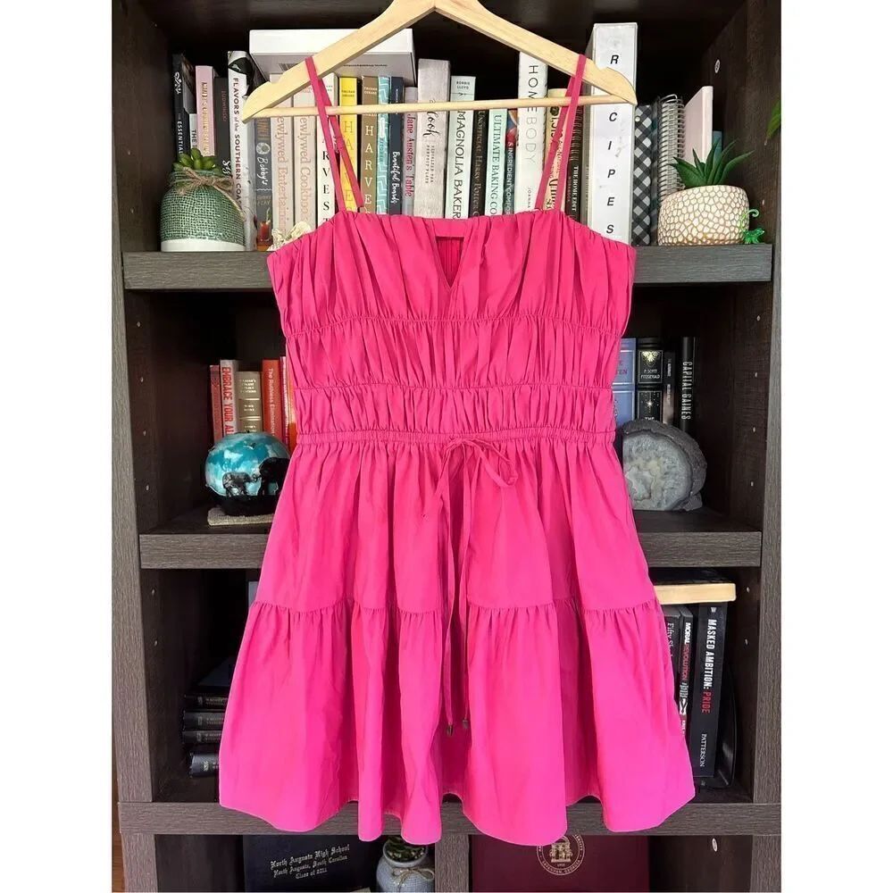 NWT LDT SAMPLE Pink Tiered Ruched Tie Front Keyhole Mini Dress Size 4